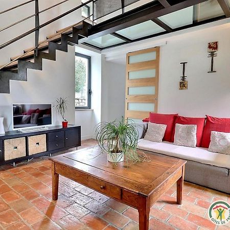 Vila L'Envol Des Papillons Grospierres Exteriér fotografie