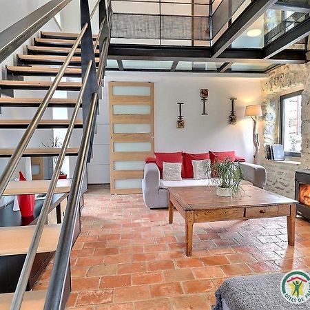 Vila L'Envol Des Papillons Grospierres Exteriér fotografie